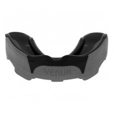 Капа VENUM PREDATOR MOUTHGUARD-GREY/BLACK (203) Капа VENUM PREDATOR MOUTHGUARD-GREY/BLACK (203)